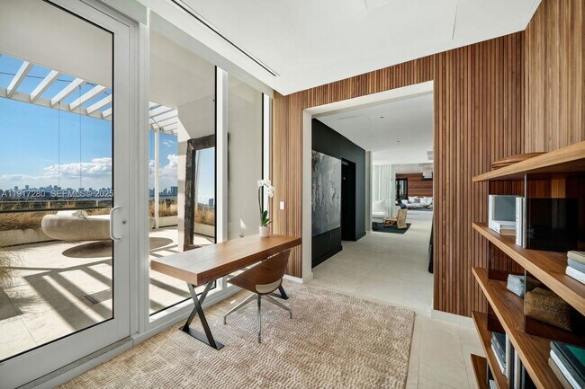 Building Photo - 4701 Meridian Ave