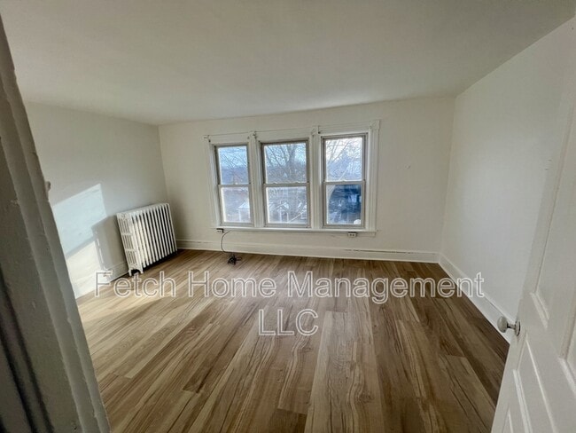 Building Photo - 312 N Reservoir St