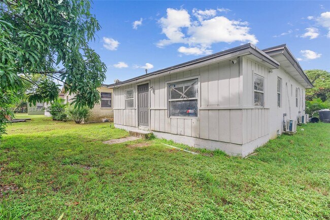 Building Photo - 1408 N 23rd St