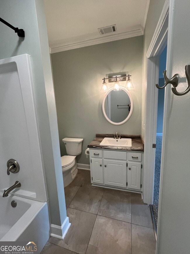 Building Photo - 65 E Main St