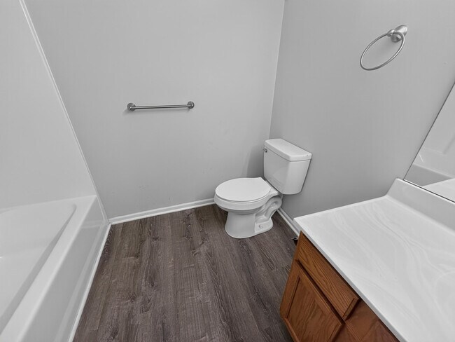 Building Photo - 1330 Godas Cir