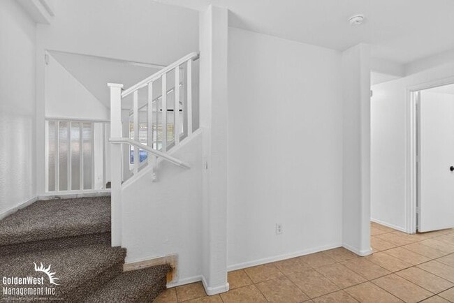 Building Photo - Beautiful 5Bdm 3Ba Home with Loft in the Heart Florence, AZ!