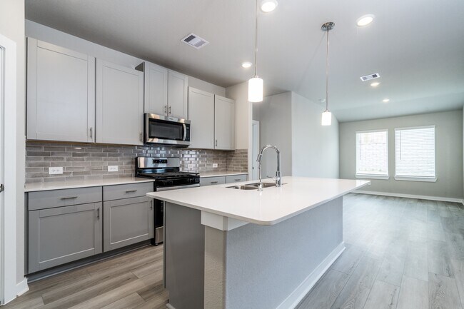 Building Photo - 17877 Stone Ter Ct