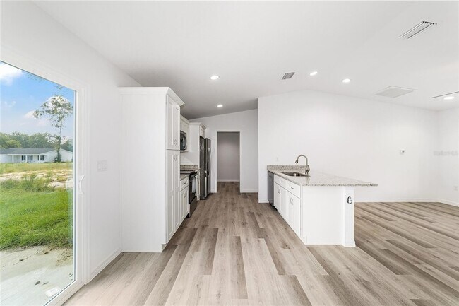 Building Photo - 691 NE 130th Ct
