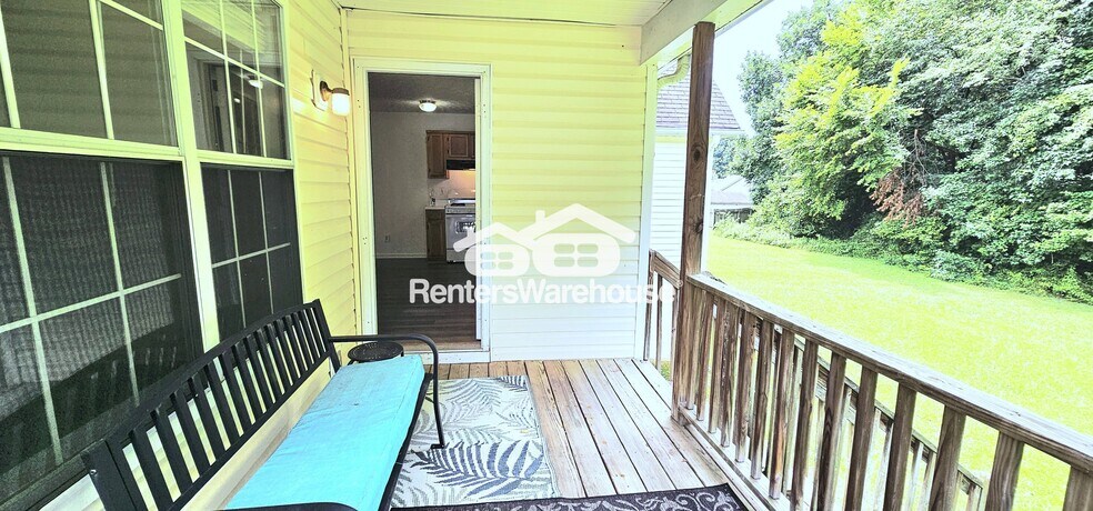 Building Photo - 5785 Creekside Dr