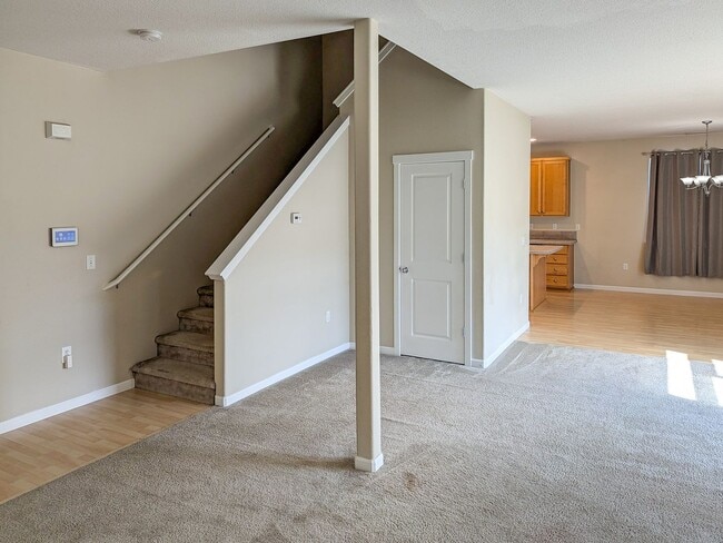 Building Photo - 1382 Glacier View St SE