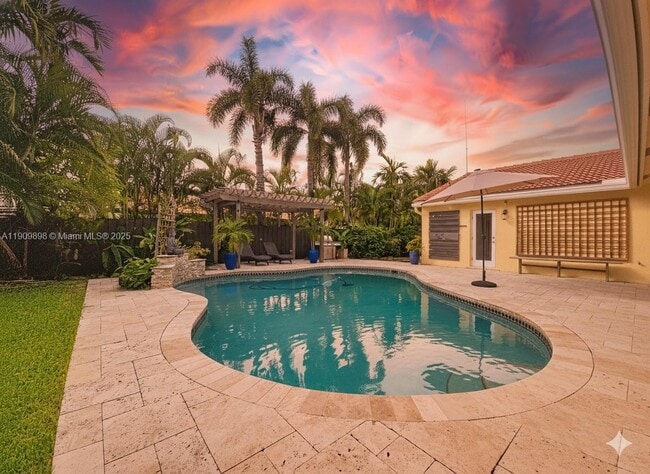 Building Photo - 15820 Sedgewyck Cir N