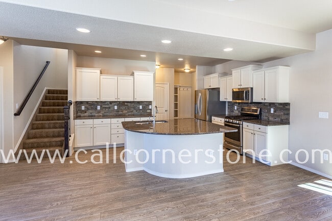 Building Photo - 6698 Lucky Star Ln