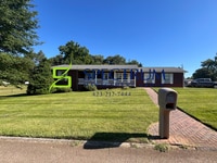 Building Photo - Now available 3 Bedroom 2 Bath Single Family Home - Morristown, TN