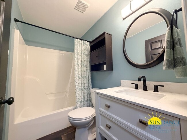 Building Photo - Great 3 Bedroom Home in Crestview!