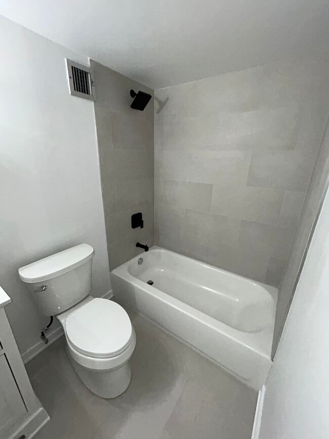 Building Photo - 9128 W Terrace Dr