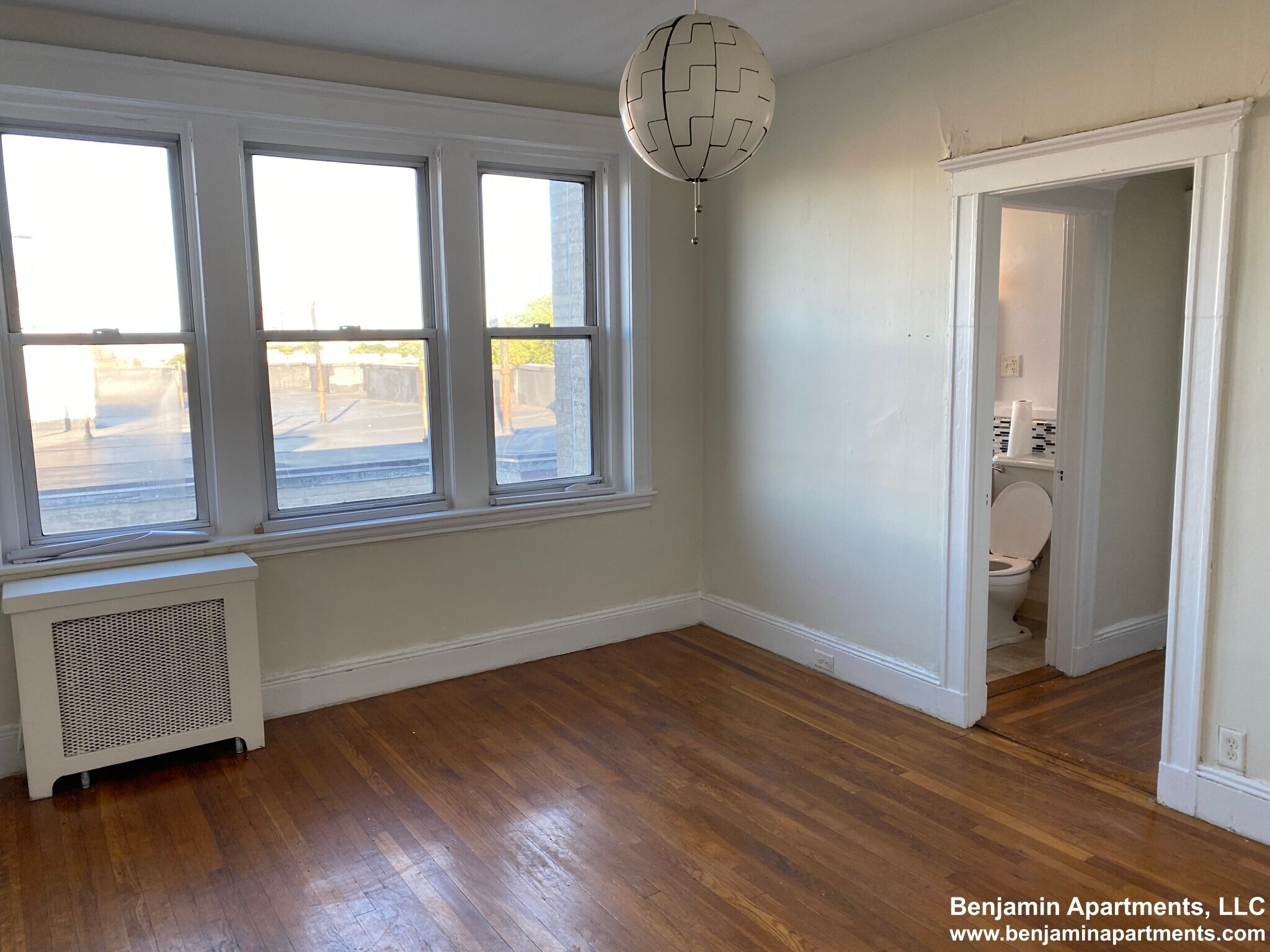 Building Photo - 90 Brainerd Rd