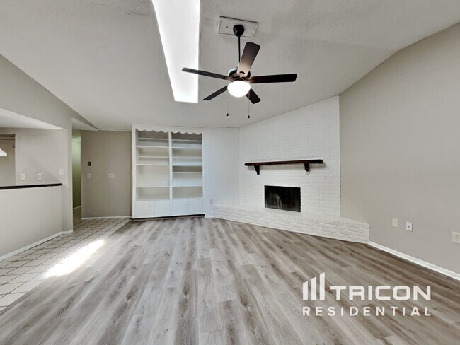 Building Photo - 11404 Larkwood Way