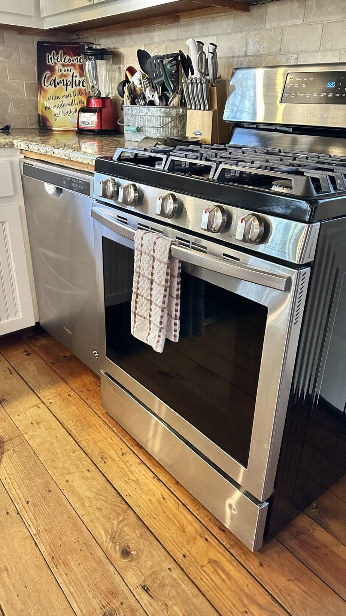 Building Photo - 123 Nicole Ln