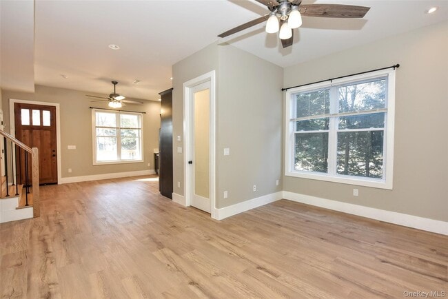 Building Photo - 127 Pine St