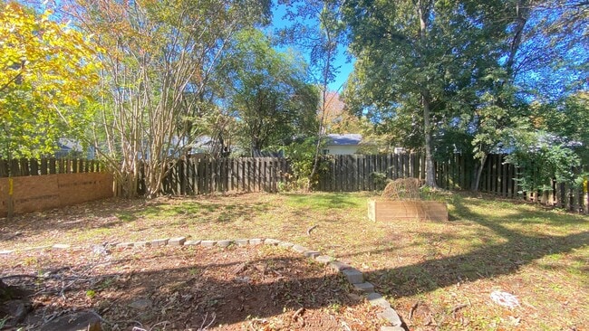 Building Photo - 3 Bedroom Home in Helena, AL