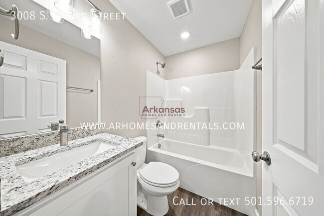 Building Photo - 3008 S Gaines St