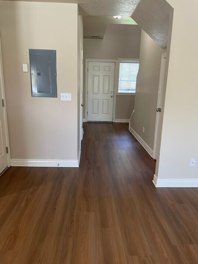 Building Photo - 6756 S Sienna Park Ln