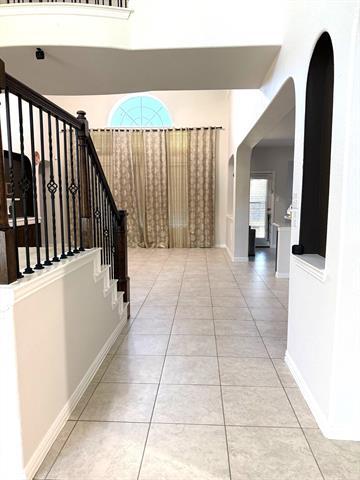 Building Photo - 3117 Summer Dr