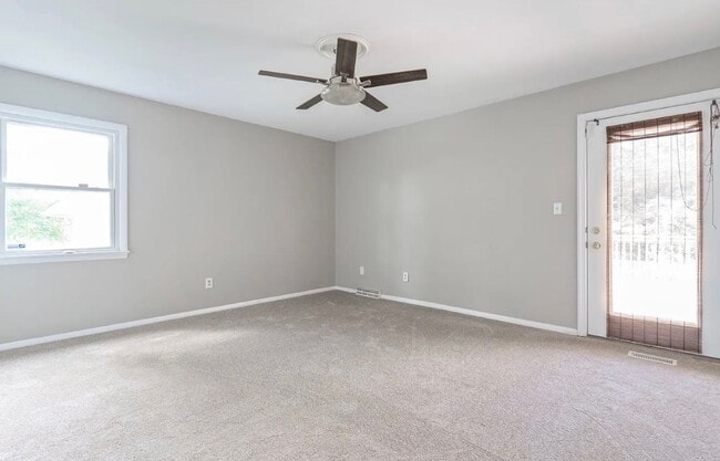 Building Photo - Charming 5 Bedroom/3 Bathroom Home with Large Finished Basement in Catonsville, MD!