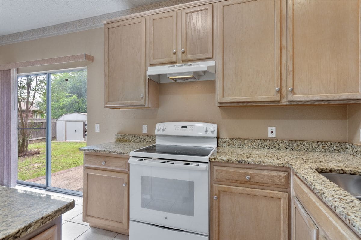 Building Photo - 16303 Ascent Cove