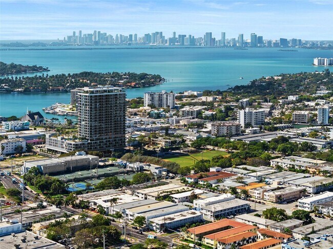 Building Photo - 7315 Byron Ave