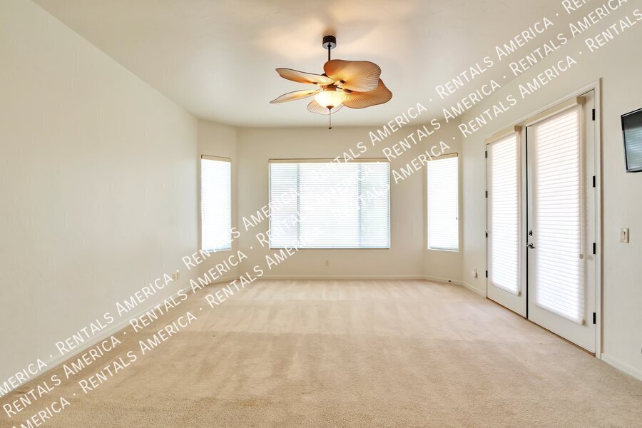 Building Photo - 13135 N Kenosha Bluff Dr