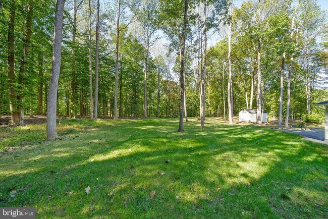 Building Photo - 7511 Willowbrook Rd