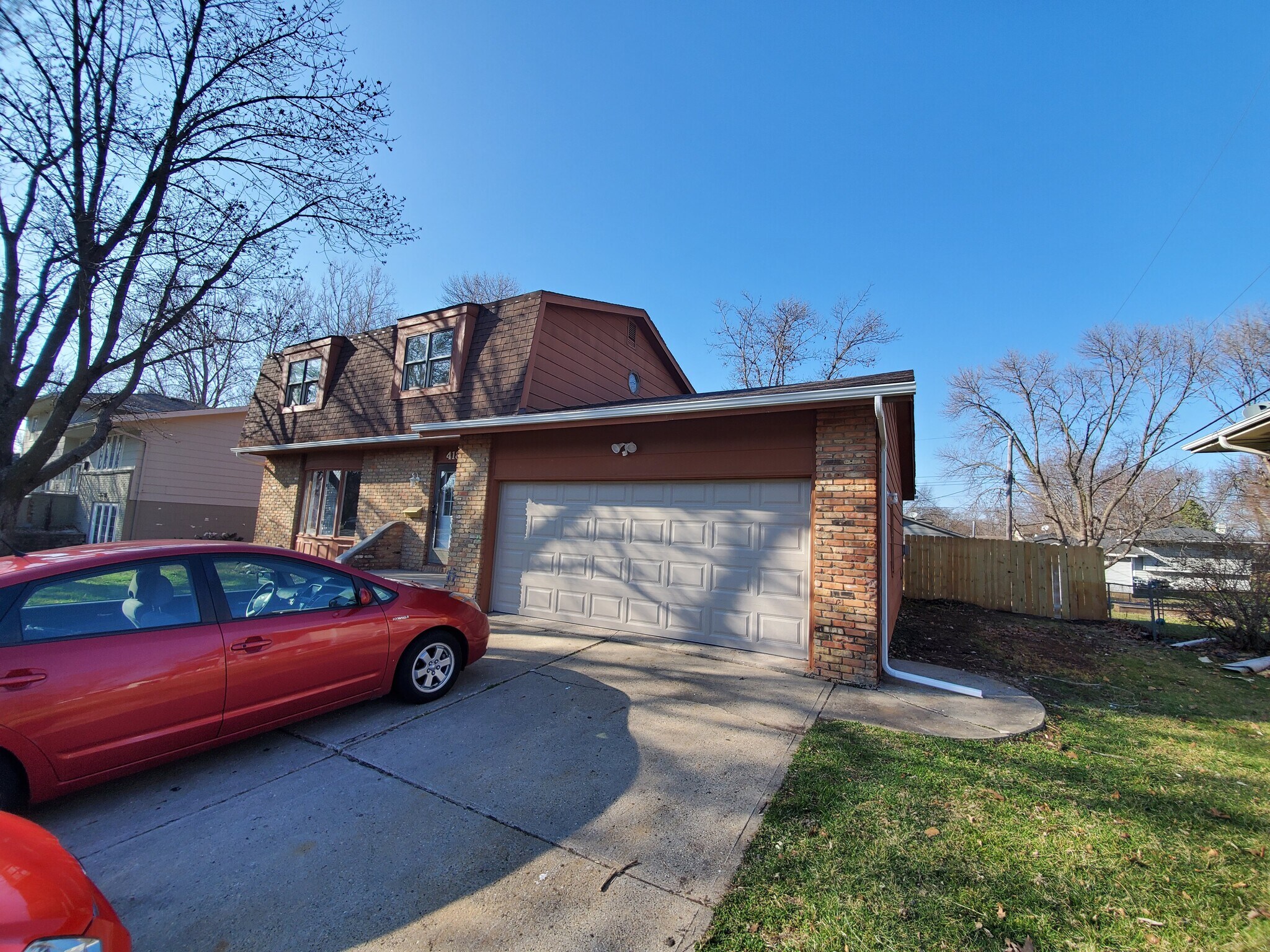 Building Photo - 418 SE 8th St