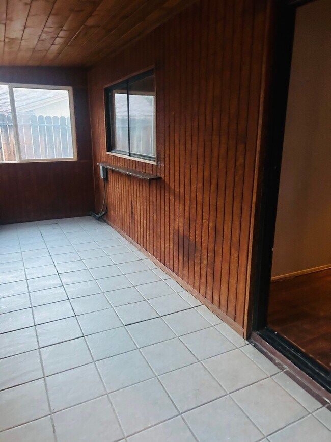 Building Photo - 27239 Coronado Way