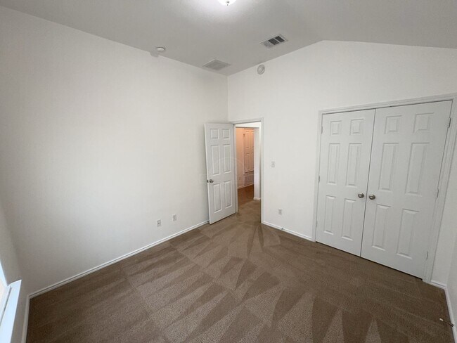 Building Photo - 6212 Blayney Dr