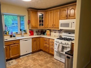 Building Photo - 3820 Runestad Cir