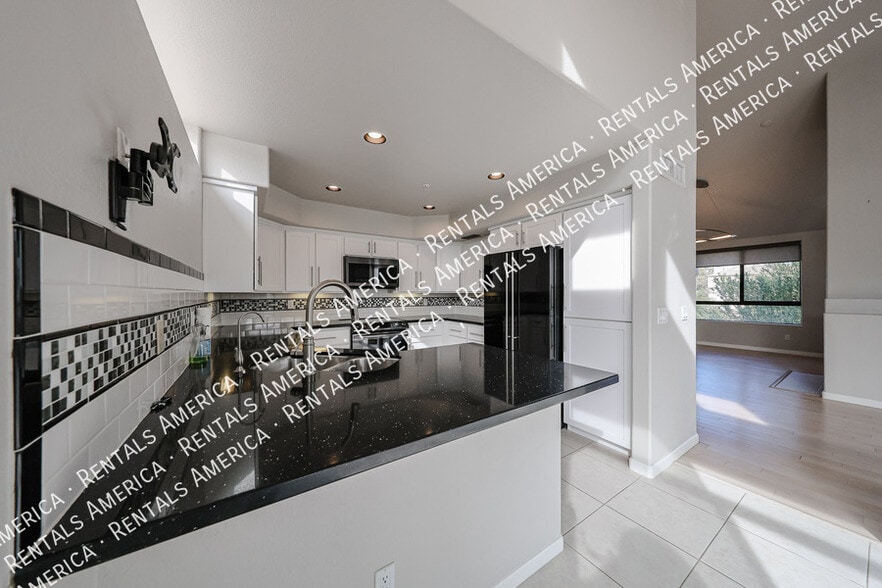 Building Photo - 7400 E Gainey Club Dr