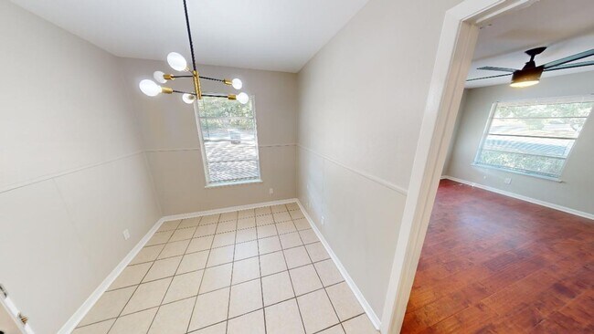Building Photo - W. Terrace Drive 3115