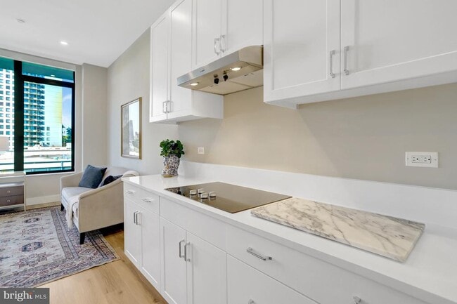 Building Photo - 801 N Fairfax St