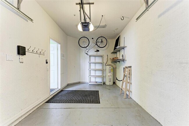 Building Photo - 3931 Yellowstone Cir