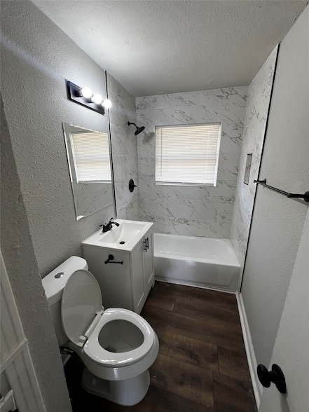 Building Photo - 5815 Southseas St