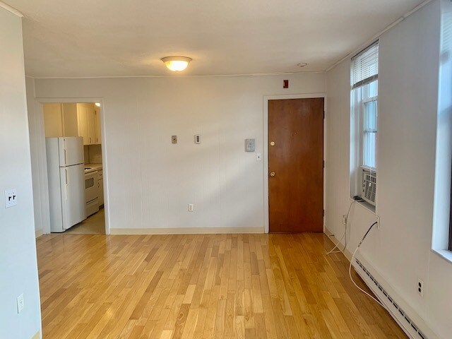 Building Photo - 1 Noyes Pl