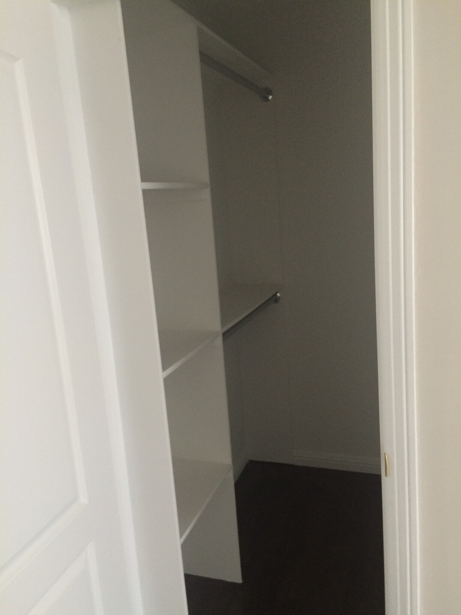 Building Photo - 628 W 84th St