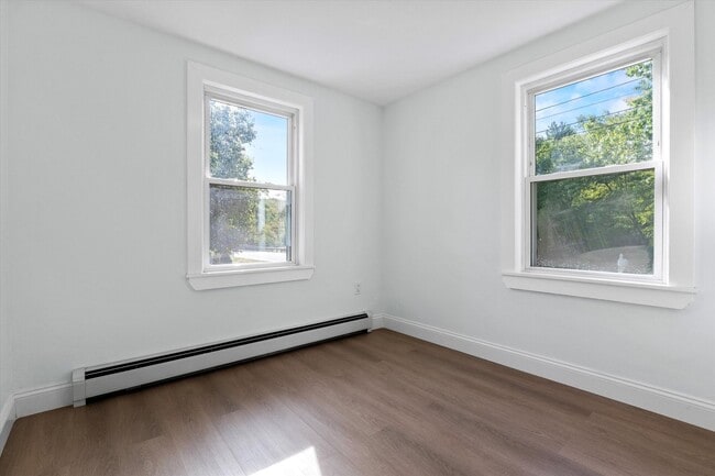 Building Photo - 3 Providence Hill Rd