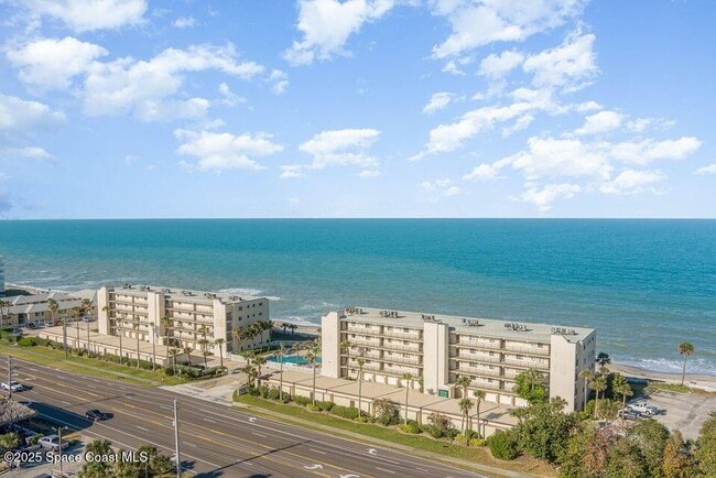 Primary Photo - 1455 Jimmy Buffett Mem Hwy