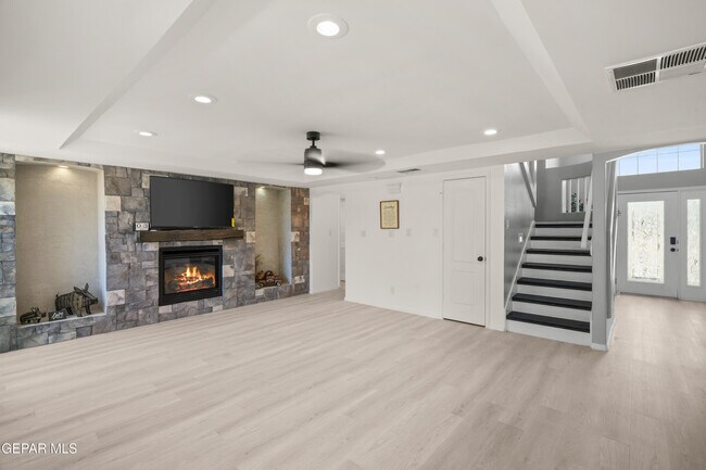 Building Photo - 3209 Tierra Ave Pl
