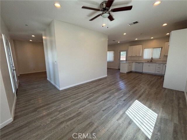 Building Photo - 340 Faith Cir