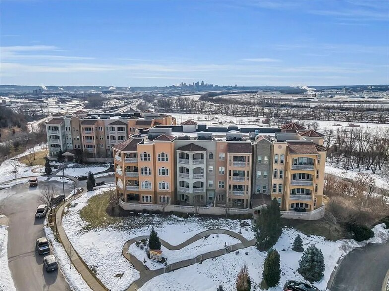 Building Photo - 3810 N Mulberry Dr