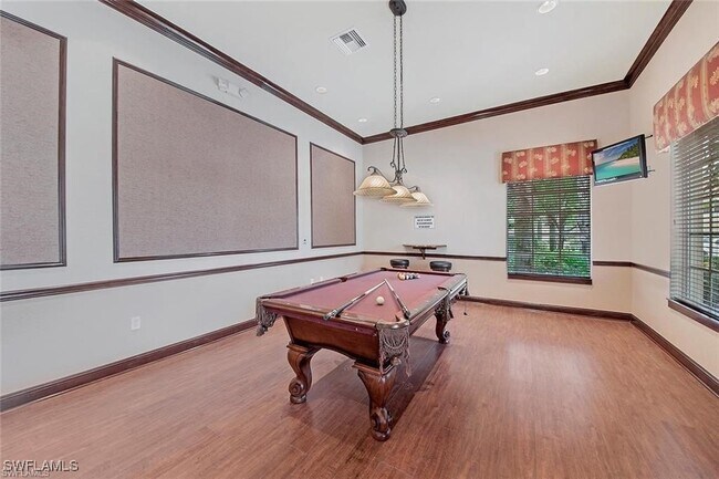 Building Photo - 8561 Violeta St