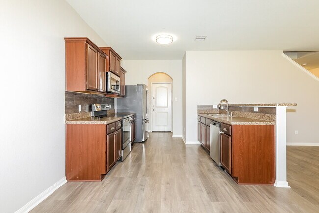 Building Photo - 28009 Irving Dr