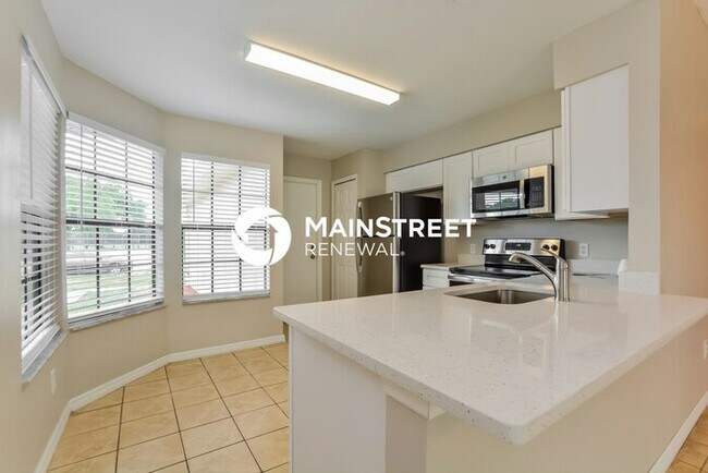 Building Photo - 3 Bedroom Pet-Friendly Home in Deltona, FL with Main Street Renewal