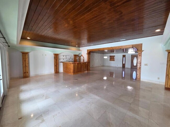 Building Photo - 3927 E Eden Roc Cir