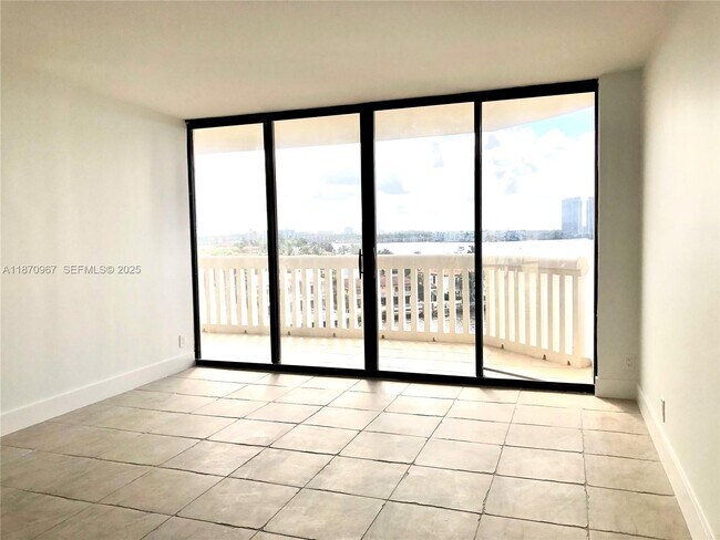 Building Photo - 1000 W Island Blvd