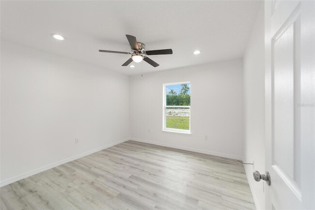 Building Photo - 5058 SW 154 Loop